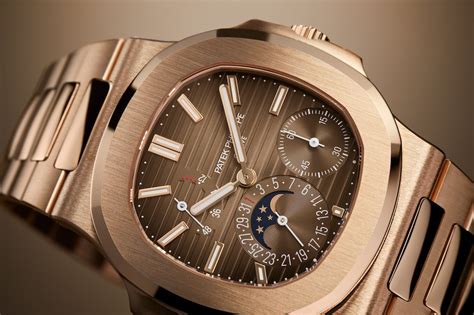 patek philippe nautilus gold|gold patek nautilus price.